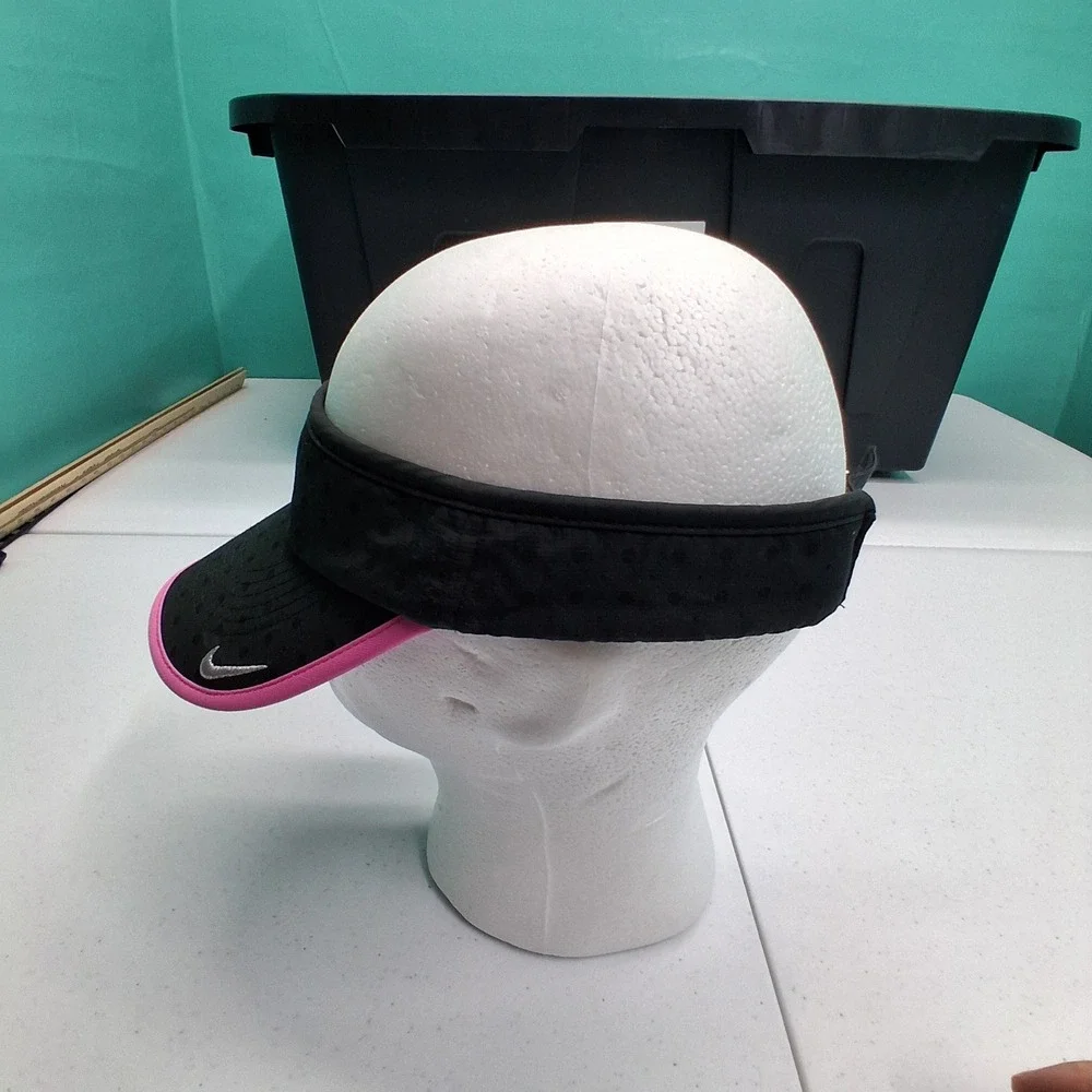 Nike Golf Visor OSFM Black Pink Polka Dot Tenniscore Sporty Athleisure